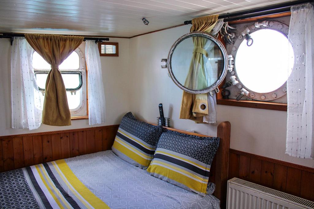 CD Holmes Clovelly Class <br>1970 - Image 20