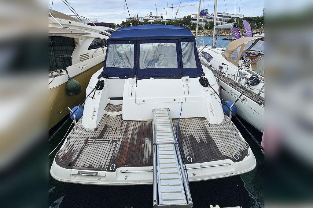 Cruisers Yachts 4270 <br>1997 – Image 4