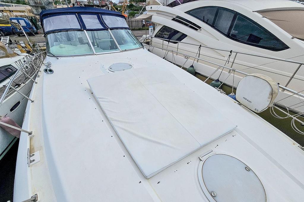 Cruisers Yachts 4270 <br>1997 – Image 6