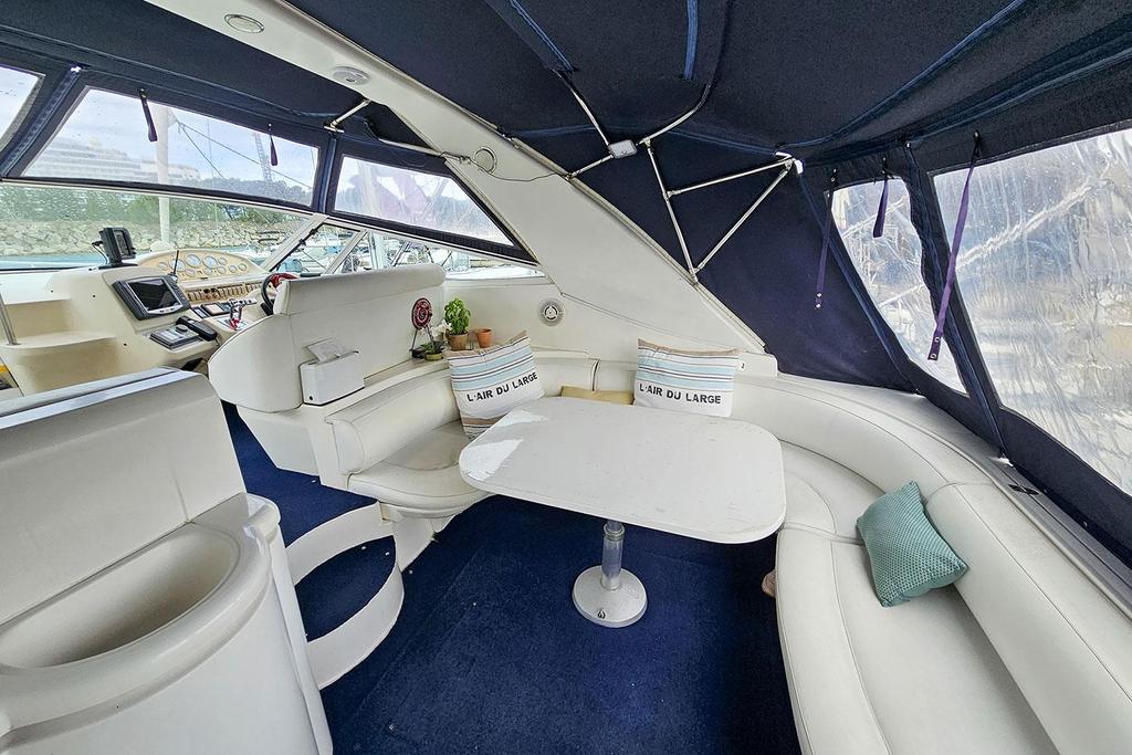 Cruisers Yachts 4270 <br>1997 – Image 8