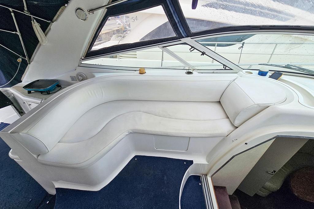 Cruisers Yachts 4270 <br>1997 – Image 14