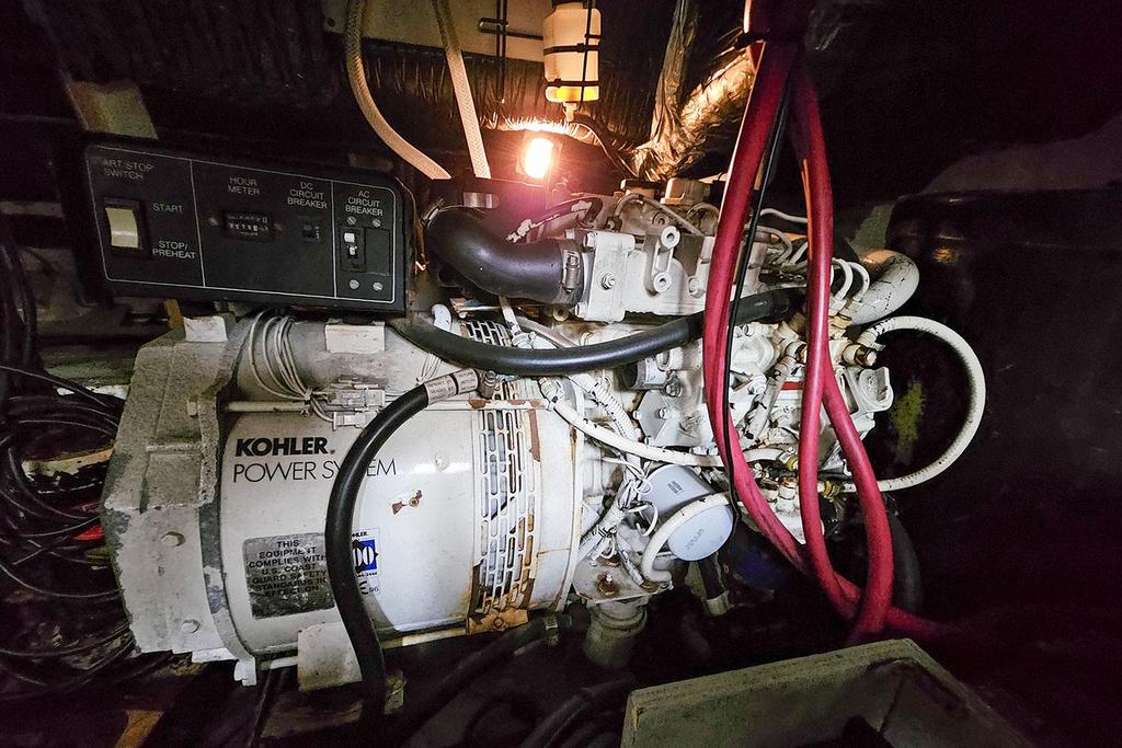 Cruisers Yachts 4270 <br>1997 – Image 29