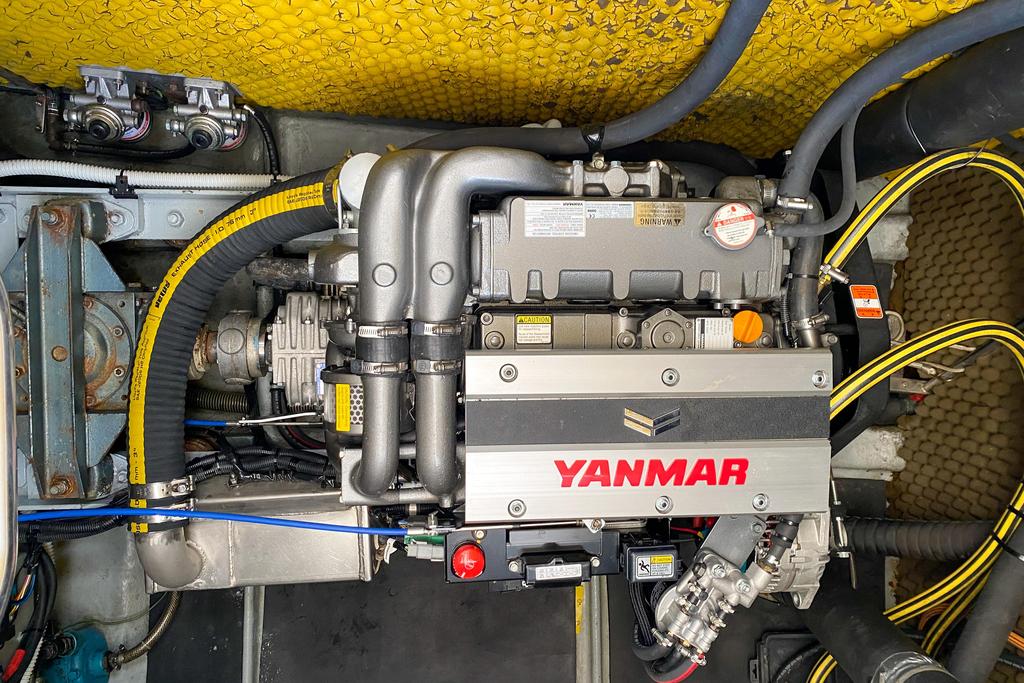 Amel Super Maramu <br>1991 - Image 51