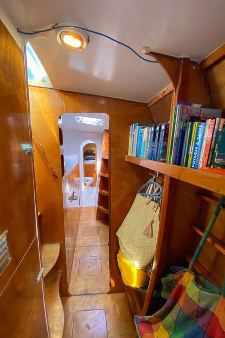 One Off BBL CAT 54 <br>2004 - Image 25