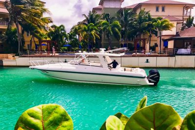 motor occasion Intrepid 390 Sport Yacht -2010