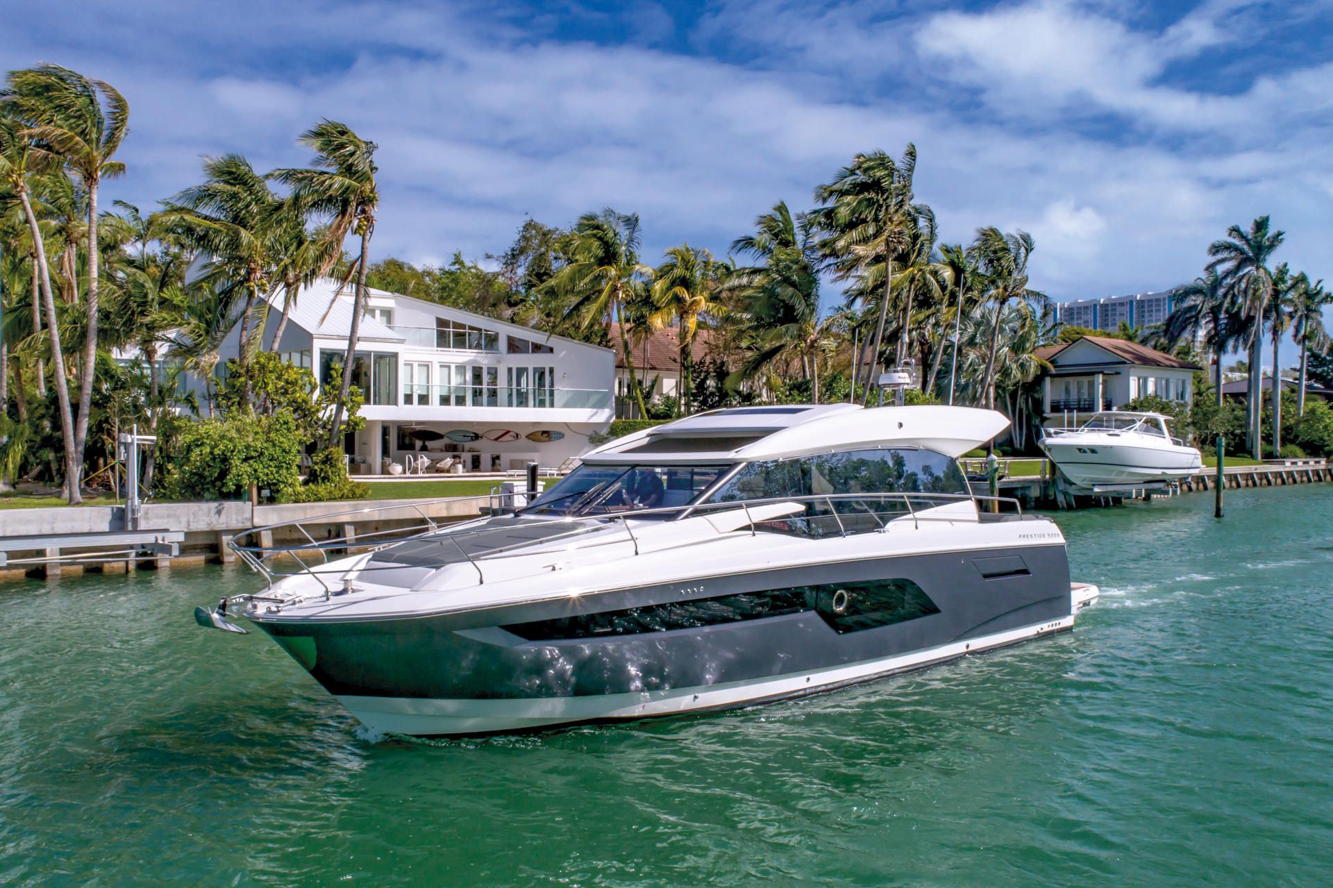 Prestige Yachts 520S
