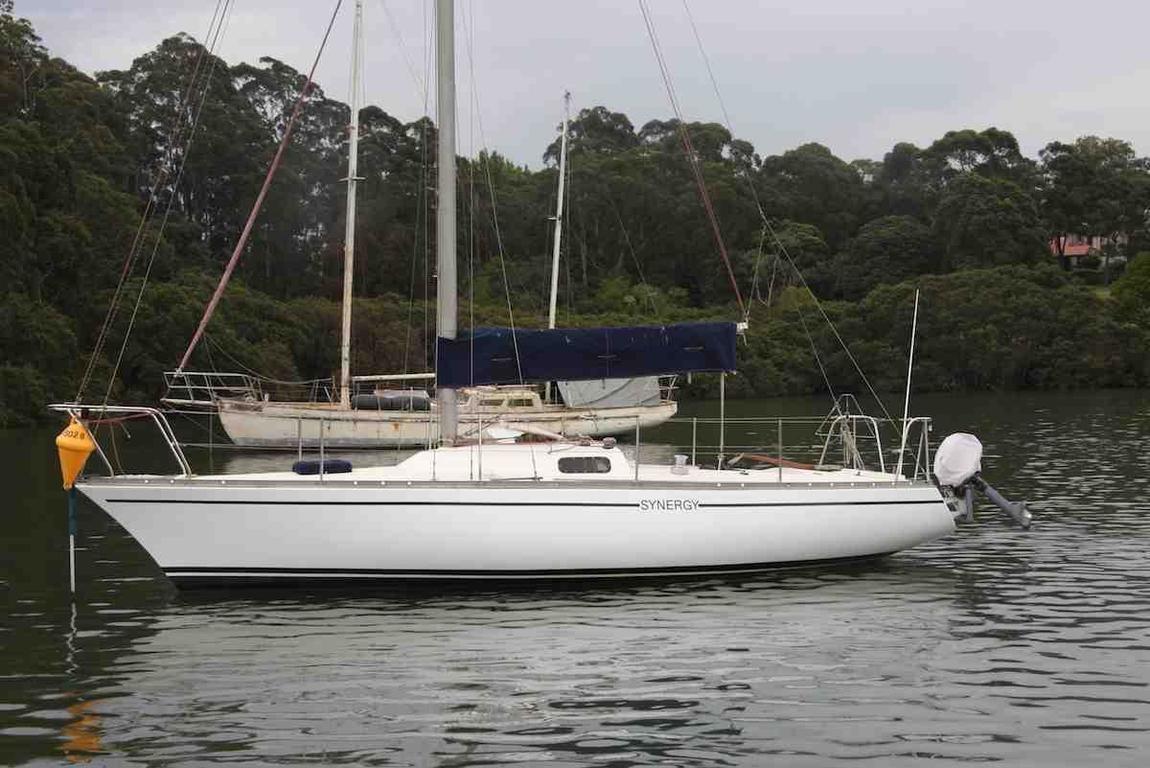 Dufour 1300