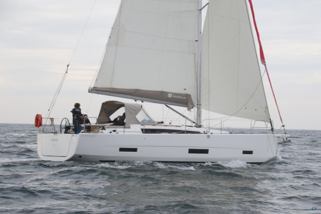 Dufour 390