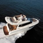 Prestige Yachts 350 F-Line