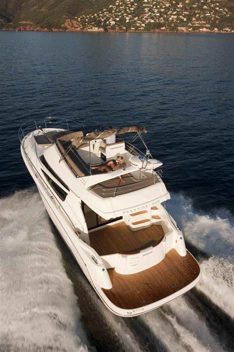 Prestige Yachts 440 F-Line