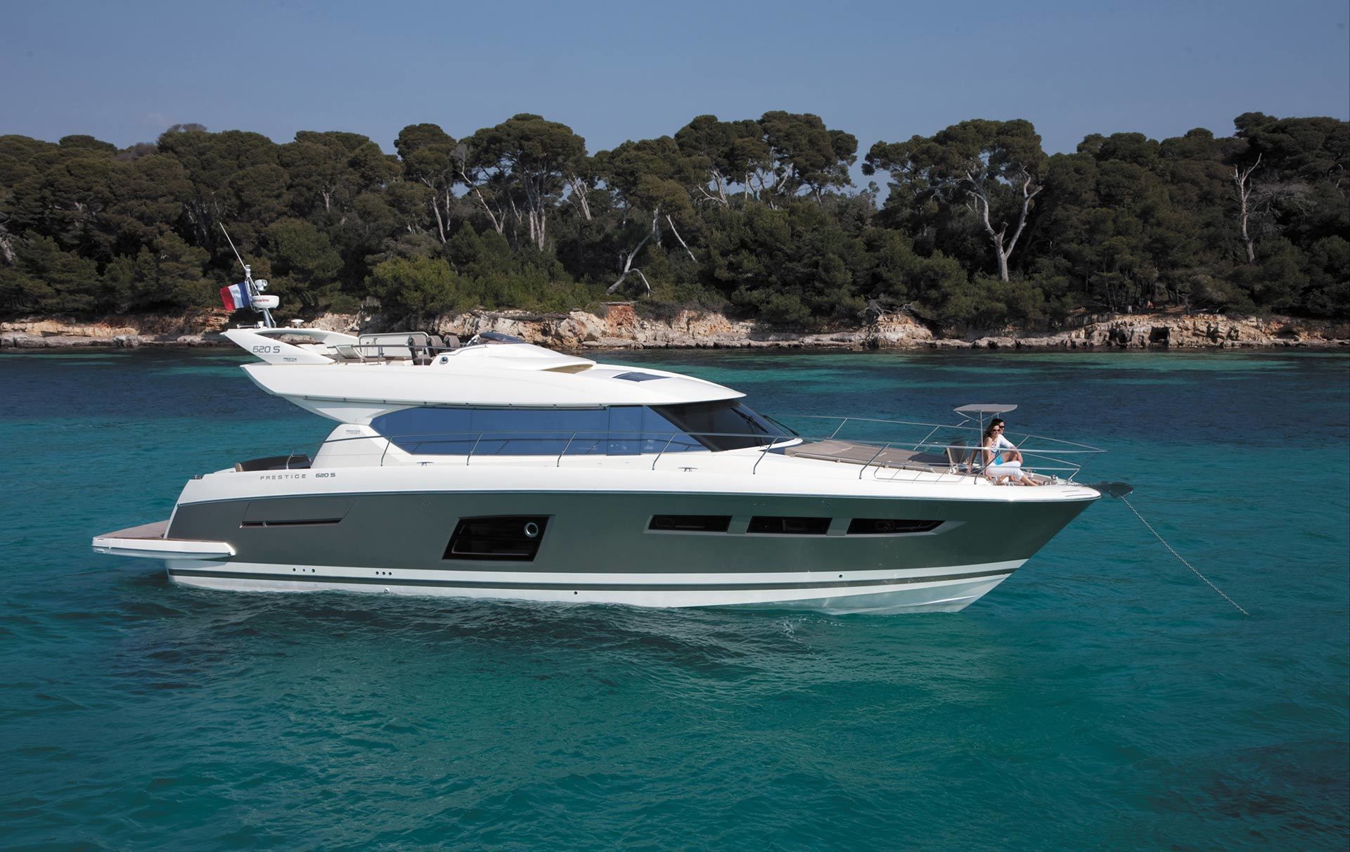 Prestige Yachts 620S