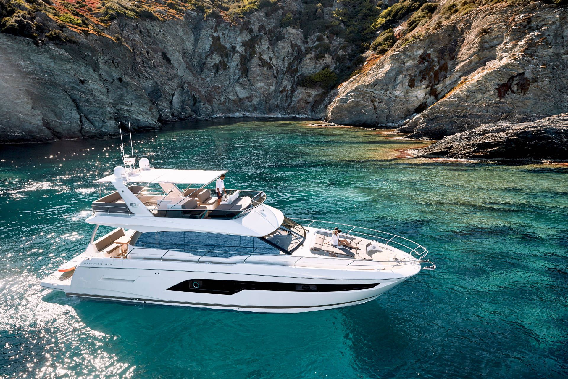 Prestige Yachts 630