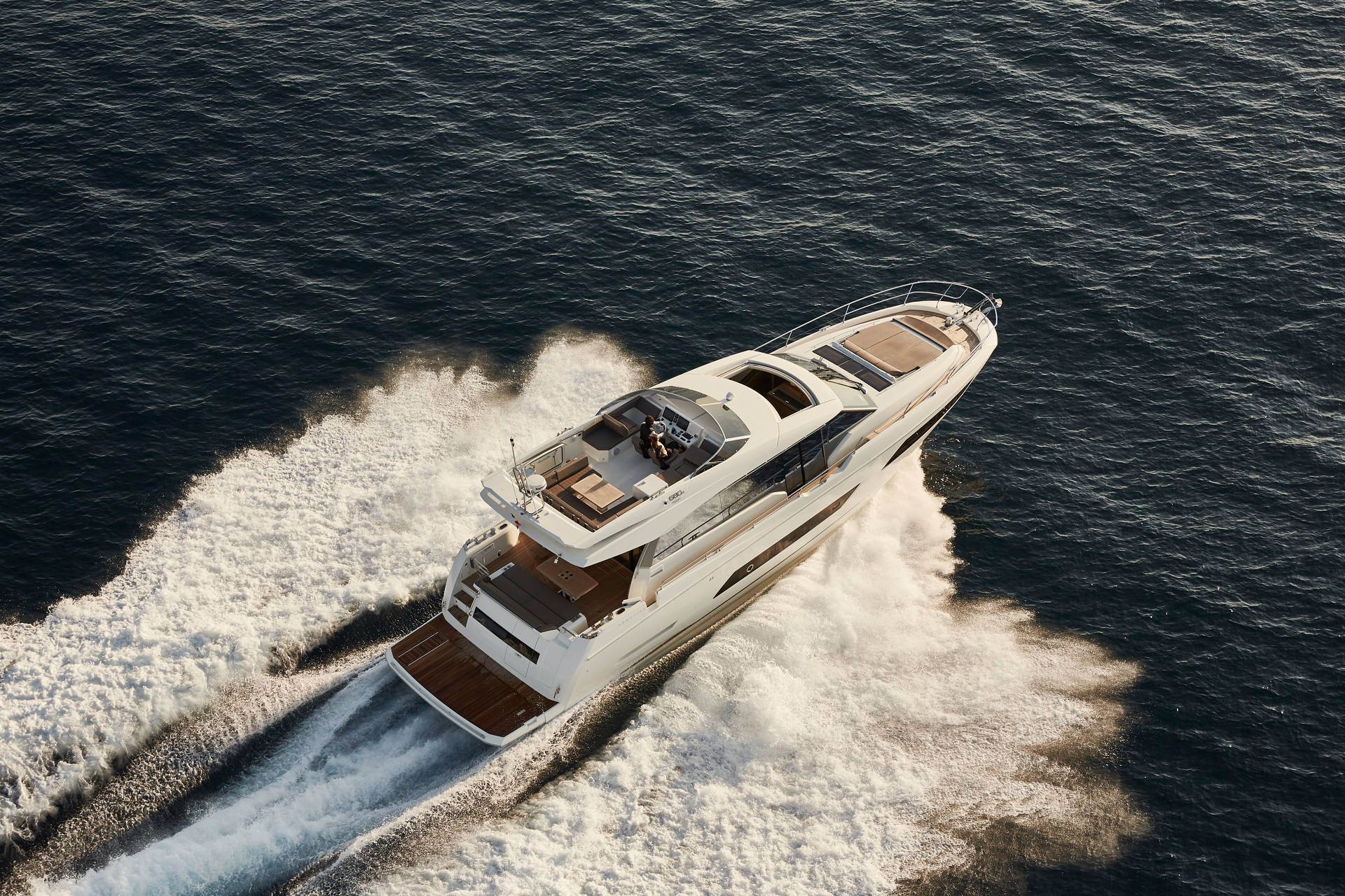 Prestige Yachts 680 S