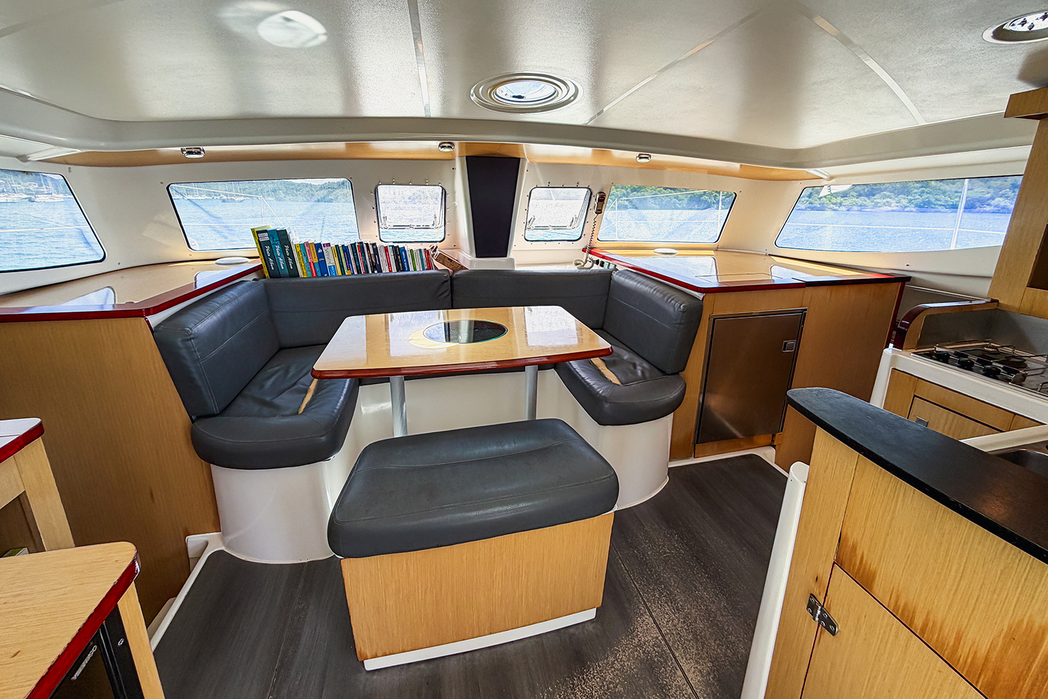 Fountaine Pajot Mahé 36 <br>2014 – Image 16